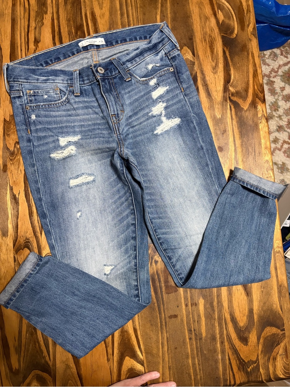 Abercrombie Fitch Jeans Women’s 2 Easy Fit Boyfriend Distressed Medium Wash